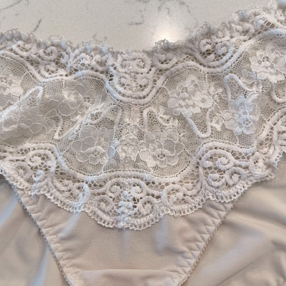 2/$25 Bra and Panty set - Picture 4 of 8